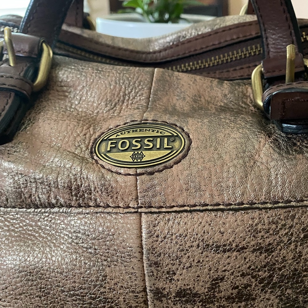 Fossil Leather pewter handbag.